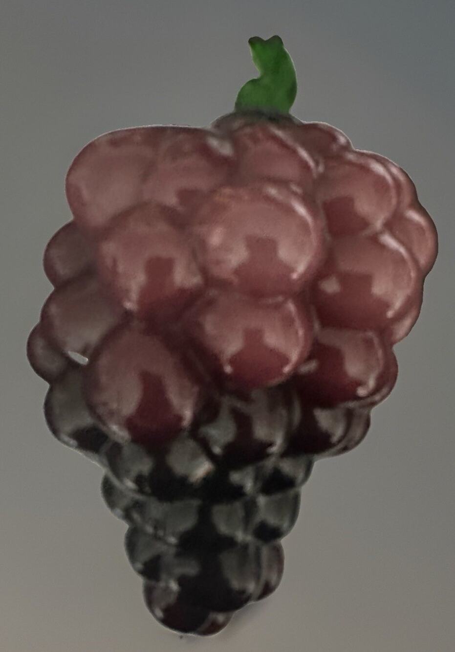 Vintage Large Studio Art Glass Hand Blown Fruit Vegetables PURPLE GRAPES 5" X 4"